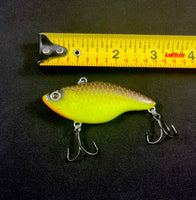 Lipless crank bait